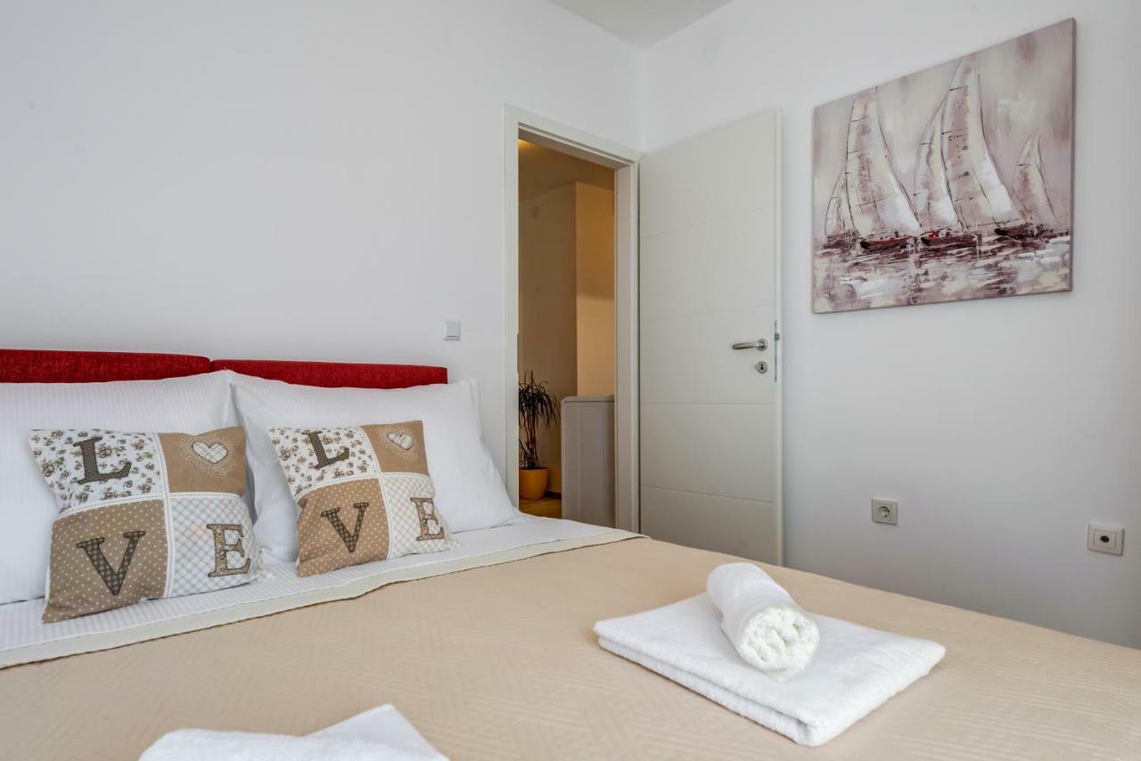 Chris'S Condo Спліт Екстер'єр фото